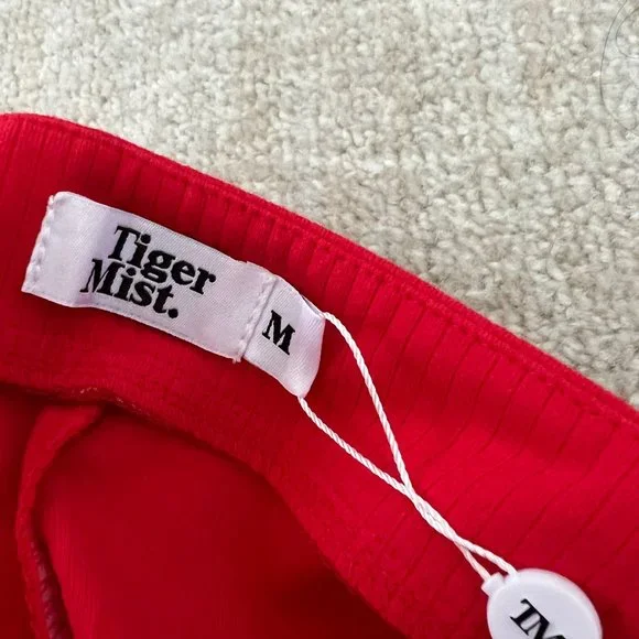 NWT Tiger Mist Rocas Zip Up Crop Flare Pants M Red - Picture 2 of 12